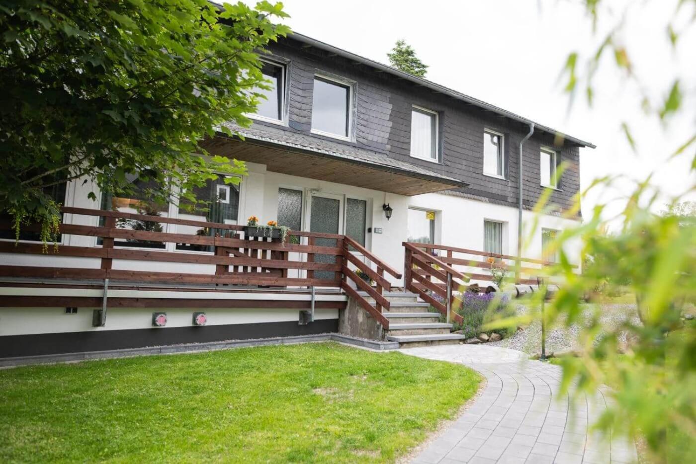 ヴィンターベルク Haus Berchstein Bed & Breakfast エクステリア 写真